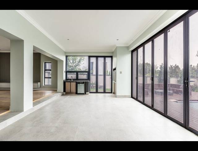 4 BEDROOM PROPERTY TO RENT IN COPPERLEAF ESTATE